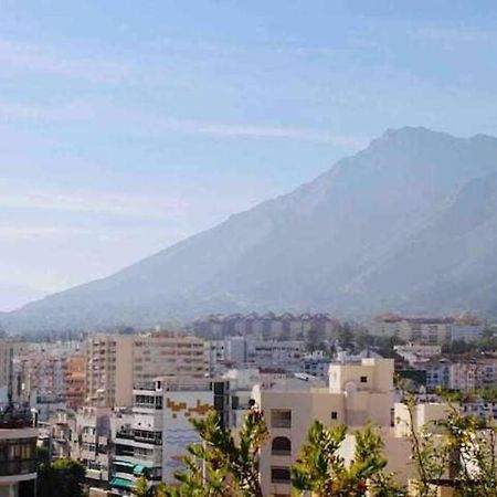 Large Modern Beach Front Apartment, Rooftop Pool!! ماربيا المظهر الخارجي الصورة